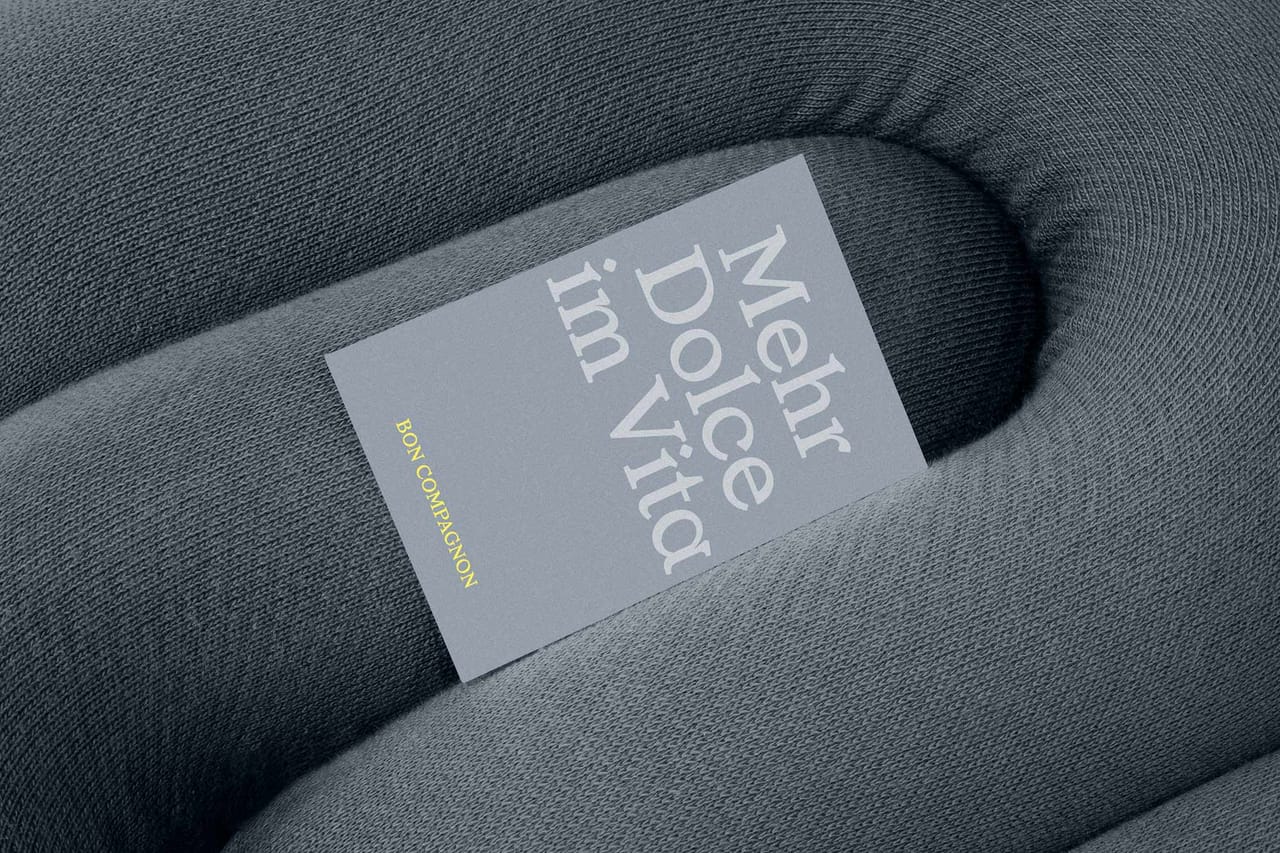 Bon Compagnon card in cloud grey